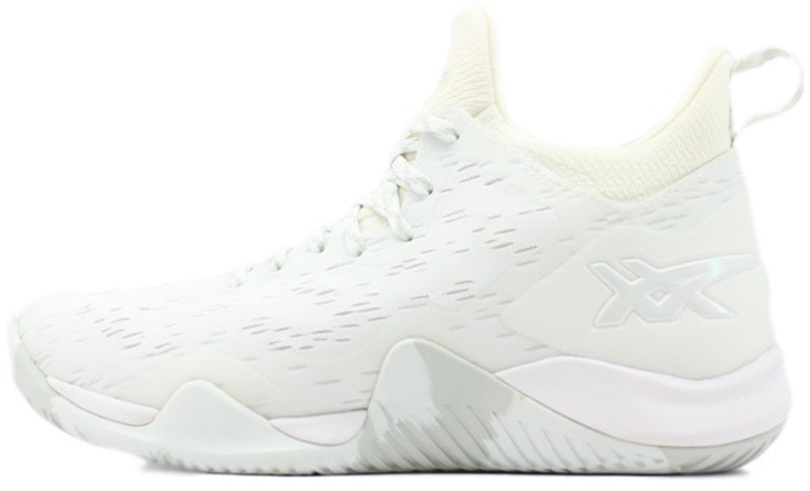 asics-blaze-nova-white-1061-a020100