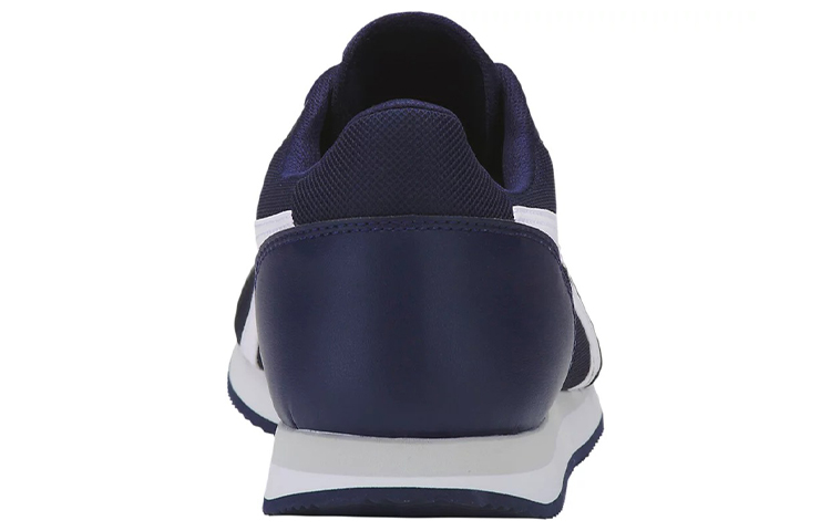 Shop Asics Curreo II 訓練鞋 藍