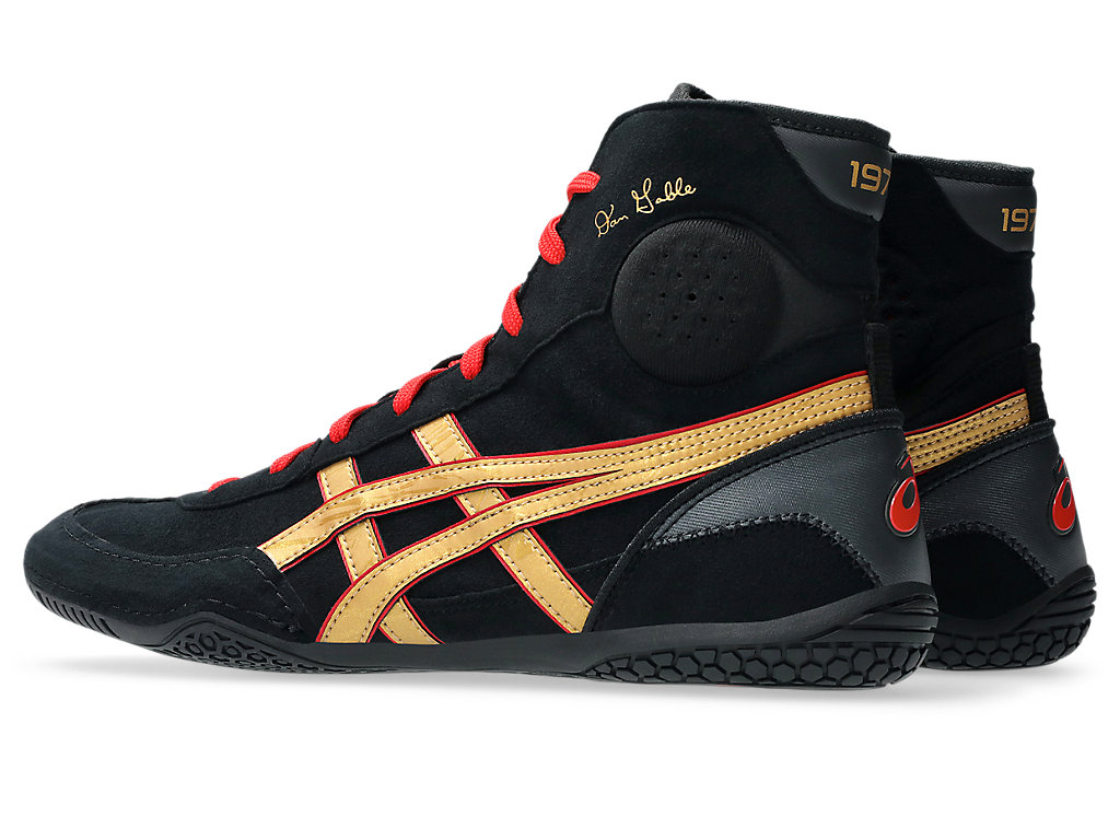 Lookbook ASICS DAN GABLE EVO 3 Zapatos de Lucha Libre Negro/Oro Puro 1081A052-002