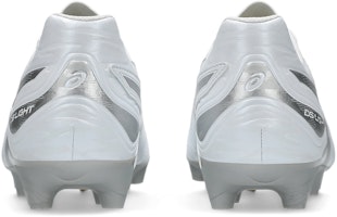 ASICS DS Light Club Wide Sepatu Bola Putih/Pure Silver 1103A118-150 Purchase ASICS DS Light Club Wide Sepatu Bola Putih/Pure Silver 1103A118-150