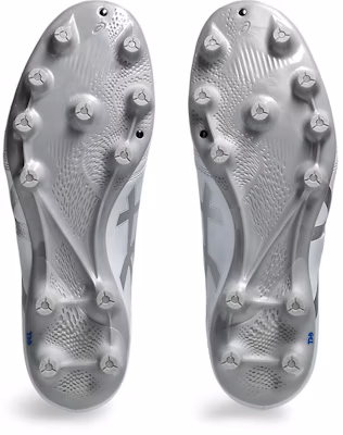 ASICS DS Light Club Wide Soccer Cleats White/Pure Silver 1103A118-150 Sizing ASICS DS Light Club Wide Soccer Cleats White/Pure Silver 1103A118-150