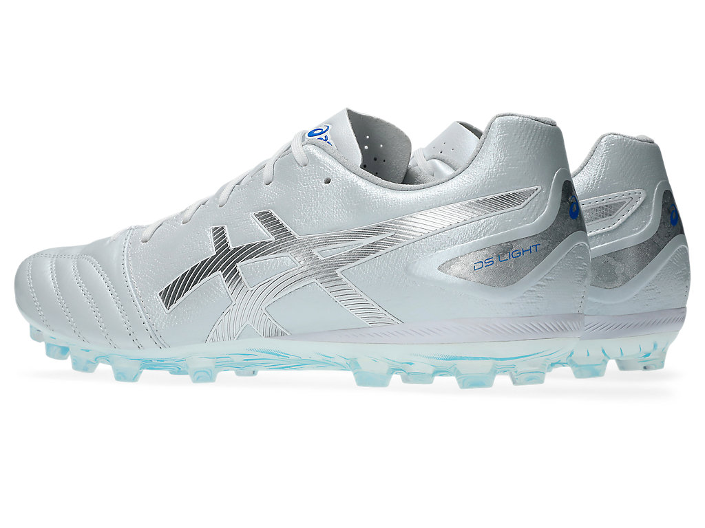 Lookbook ASICS DS LIGHT PRO AG Sepatu Sepakbola 1103A096-104