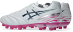 Shop 아식스 DS 라이트 프로 와이드 축구화 화이트/디지털 사쿠라 1103A122-101