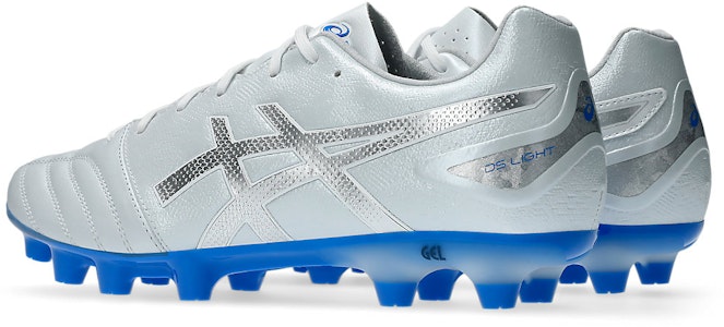 アシックス DS ライト プロ ワイド サッカースパイク ホワイト/ピュアシルバー 1103A110-103 Lookbook アシックス DS ライト プロ ワイド サッカースパイク ホワイト/ピュアシルバー 1103A110-103