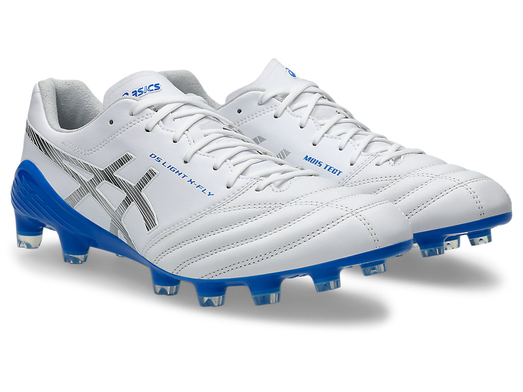 Shop 亚瑟士 DS LIGHT X-FLY 5 足球鞋 1101A047-106