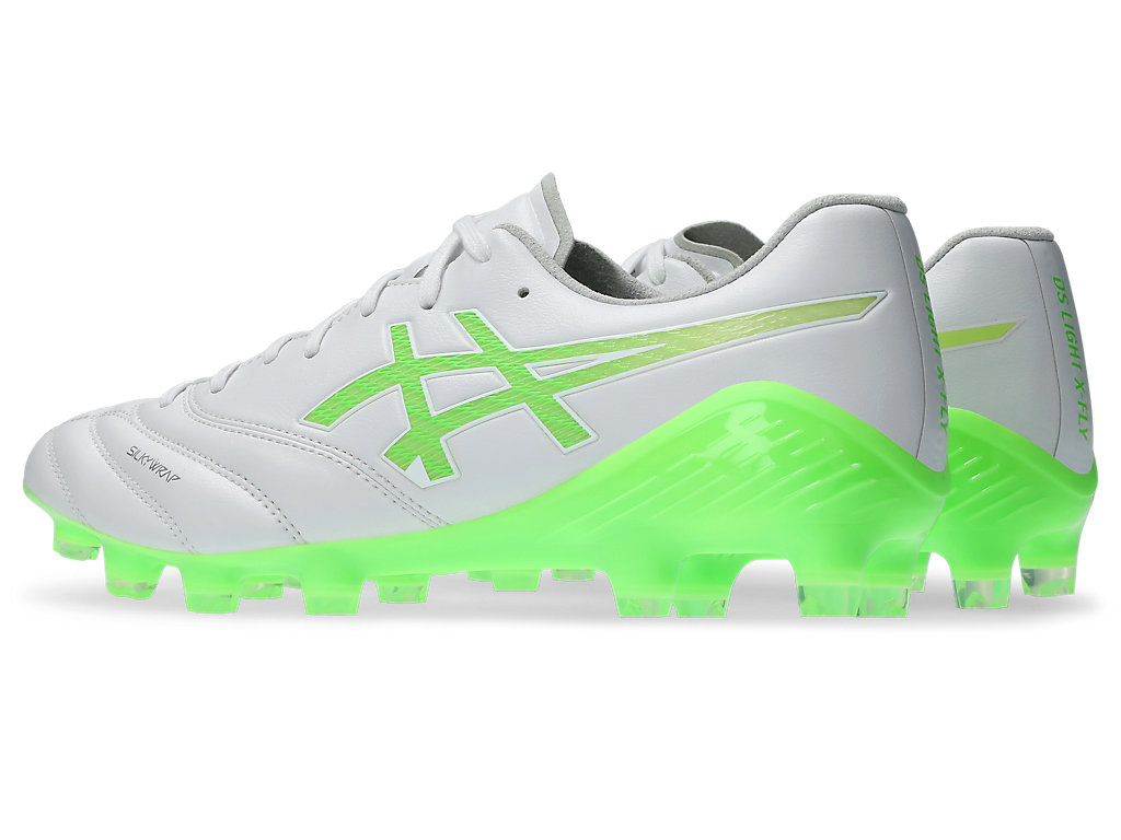 Lookbook 아식스 DS 라이트 X-FLY 6 축구화 화이트/그린 게코 1101A076-100