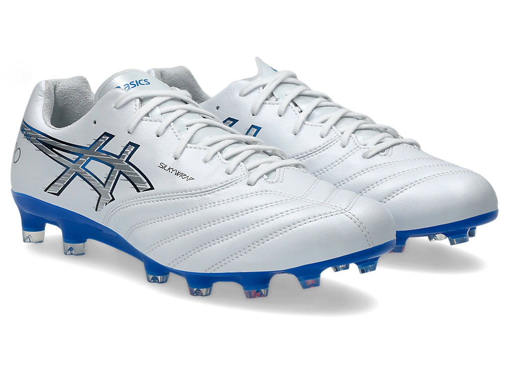 Lookbook ASICS DS LIGHT X-FLY PRO 3 Sepatu Bola 1101A072-100