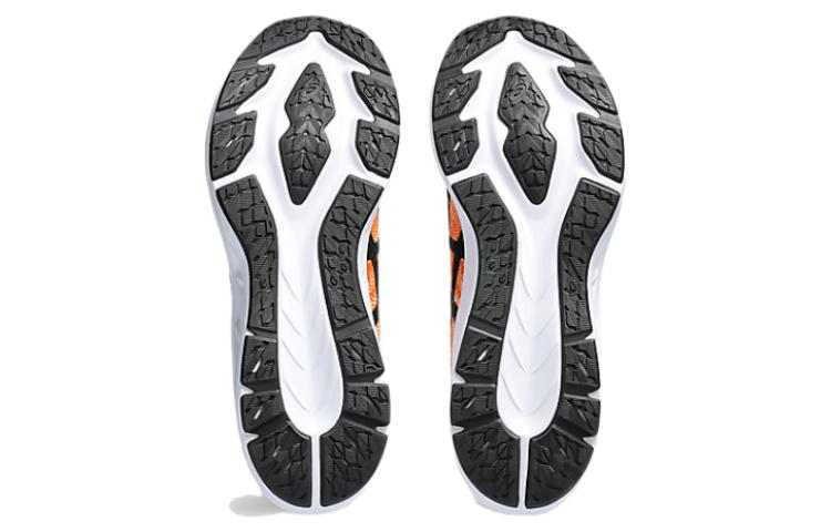 Sizing ASICS DynaBlast 3 ''Orange Vif Noir'' 1011B460-800