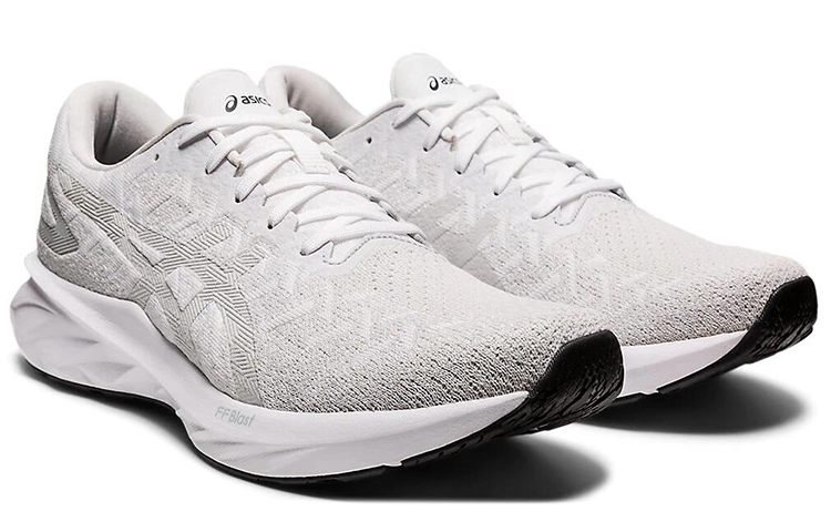Lookbook ASICS DynaBlast ''Weiß Gletscher Grau'' 1011A819-100