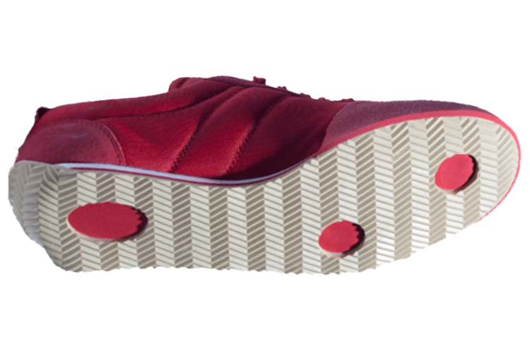 Shop ASICS Fencing 'Red' D4R0N-2393