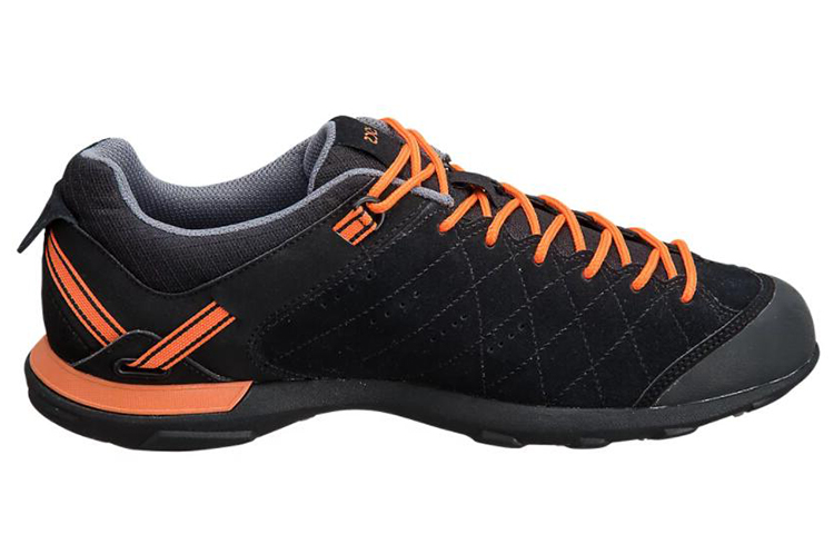 Order ASICS Field Walker 'Negro' 1131A018-008