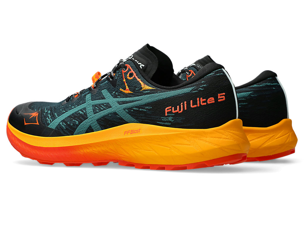 Shop ASICS FUJI LITE 5 chaussures de trail running 1011B889-300