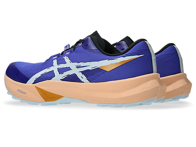Lookbook ASICS Fuji Lite 6 越野跑鞋 蓝色/冷灰色 1011C086-400