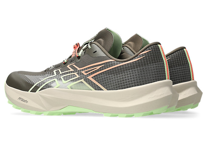 Shop ASICS Fuji Lite 7 Scarpe Trail Running Kuriiro Marrone/Giallo Illuminate 1013A232-200