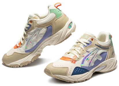 아식스 젤-100 TR (Asicseu Jel-100 TR) 1203A095-253 Lookbook 아식스 젤-100 TR (Asicseu Jel-100 TR) 1203A095-253