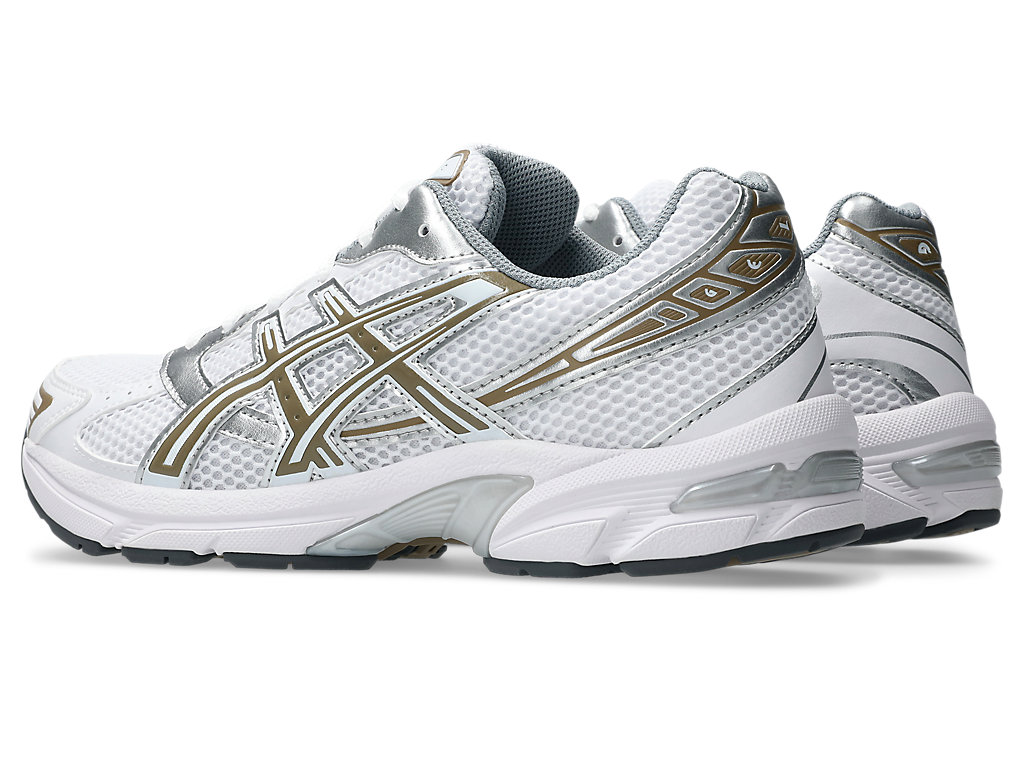 Shop ASICS GEL-1130 运动鞋 白色/辣椒红 1203A609-104