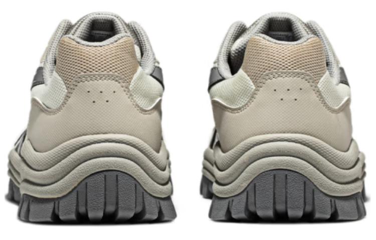 Lookbook 亞瑟士 GEL-CSL02 減震耐磨 低筒 跑步鞋 男女同款 白灰色