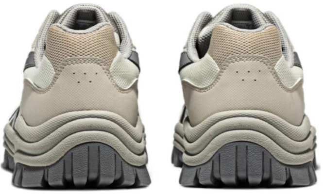 亞瑟士 GEL-CSL02 減震耐磨 低筒 跑步鞋 男女同款 白灰色 Lookbook 亞瑟士 GEL-CSL02 減震耐磨 低筒 跑步鞋 男女同款 白灰色