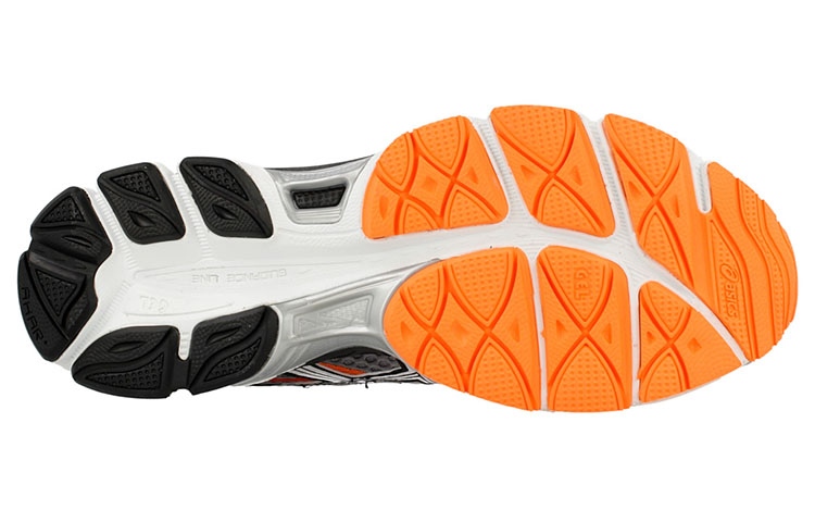 Shop ASICS Gel-Cumulus 16 'Negro Naranja' T439N-9301