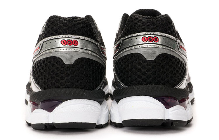 Lookbook アシックス ゲルクムラス16 白赤銀 T441N-0190