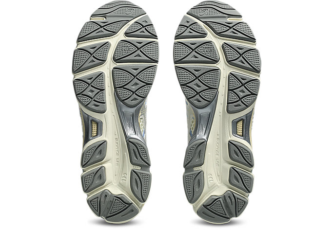 Sizing アシックス GEL-CUMULUS 16 ランニングシューズ アイボリー/ピュアシルバー 1203A733-750