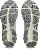Sizing ASICS GEL-CUMULUS 16 Chaussures de Running Ivoire/Argenté Pure 1203A733-750