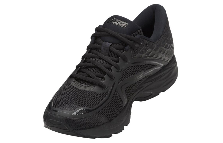 Shop Asics Gel-Cumulus 19 黑色跑步鞋