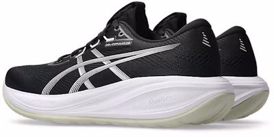 Lookbook ASICS GEL-CUMULUS 28 寬楦跑鞋 黑/白 1011C146-002