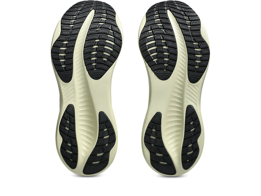 Sizing ASICS GEL-EXCITE 11 跑鞋 白色/橙色辉光 1011C080-100