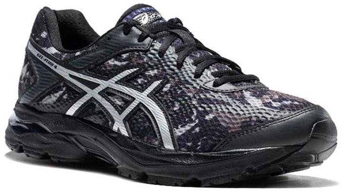 亚瑟士 Gel-Flux 4 黑色/银色 1011A614-002 Lookbook 亚瑟士 Gel-Flux 4 黑色/银色 1011A614-002