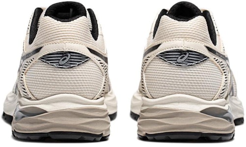 아식스 젤-플럭스 4 러닝화 '화이트 블랙' 1011B934-200 Shop 아식스 젤-플럭스 4 러닝화 '화이트 블랙' 1011B934-200