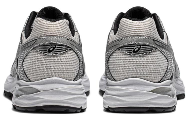 Shop アシックス ゲルフラックス4 グレーシルバー 1011B934-021