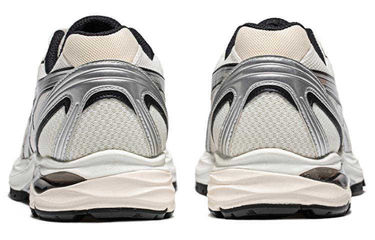 Lookbook ASICS Gel-Flux CN 'Perak Putih' 1011B646-102