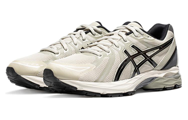 Lookbook Sepatu Lari ASICS Gel-Flux CN 'Beige Hitam' 1011B646-023
