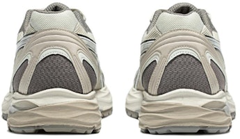 아식스 젤-플럭스 CN '크림 화이트 그레이' 1011B646-024 Shop 아식스 젤-플럭스 CN '크림 화이트 그레이' 1011B646-024