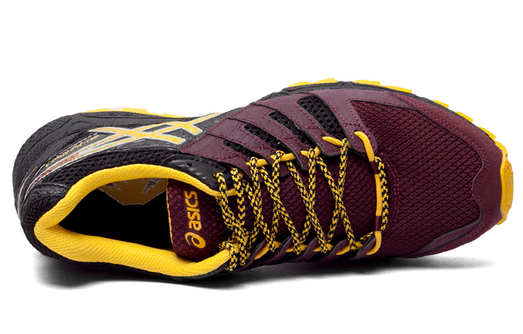 Lookbook ASICS Gel-Fujiattack 4 ''Bordeaux Geel'' T534N-2904