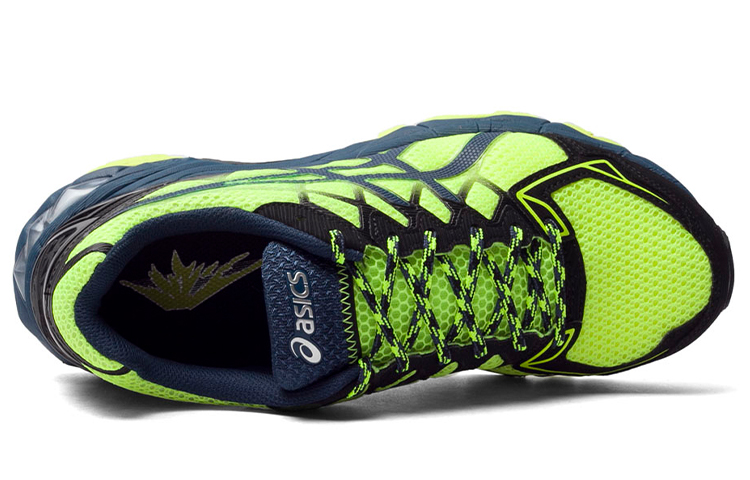 Shop Asics Gel-FujiTrabuco 4 舒適耐磨越野跑步鞋 黑螢光綠