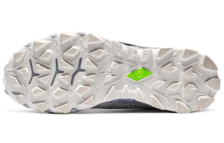 Shop ASICS Gel-fujitrabuco 8 Kelabu/Putih 1011B256-102