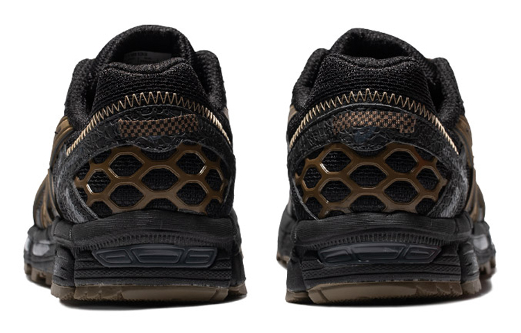 Lookbook 亞瑟士Gel-Kahana 8 復古越野耐磨低筒跑步鞋 男款 黑棕