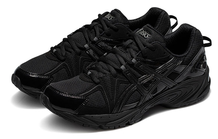 Lookbook 아식스 겔카하나 TR 대디슈 (블랙) 1203A219-002