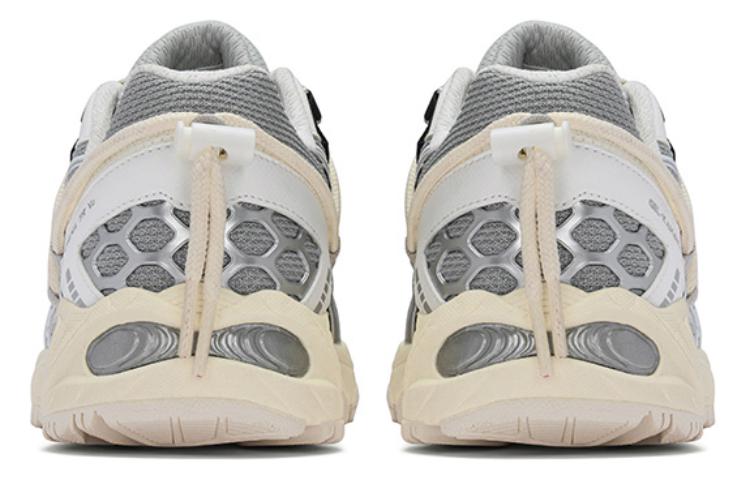 Purchase 아식스 젤-카하나 Tr V2 '실버 크림' 1203A557-021