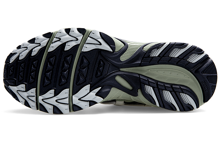 Details for 아식스 젤-카하나 TR V2 한정판 "팥죽 그린"  (53 characters) 1203A259-300(S-BOX)