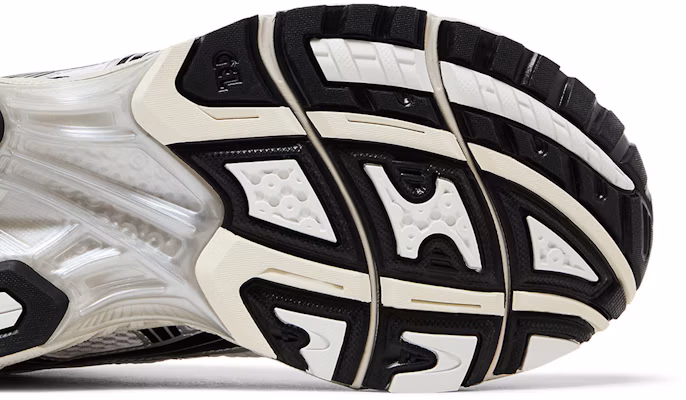 ASICS Gel Kayano 14 ''Blanc Argent Noir'' 1203A709-100 Details for ASICS Gel Kayano 14 ''Blanc Argent Noir'' 1203A709-100