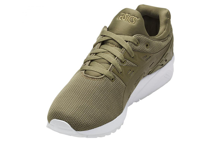 Shop Asics Gel-kayano Trainer Evo 減震防滑運動鞋 橄欖綠