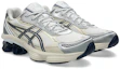 Lookbook ASICS GEL-KINETIC FLUENT Sepatu Lari Putih/Biru Independence 1203A591-104