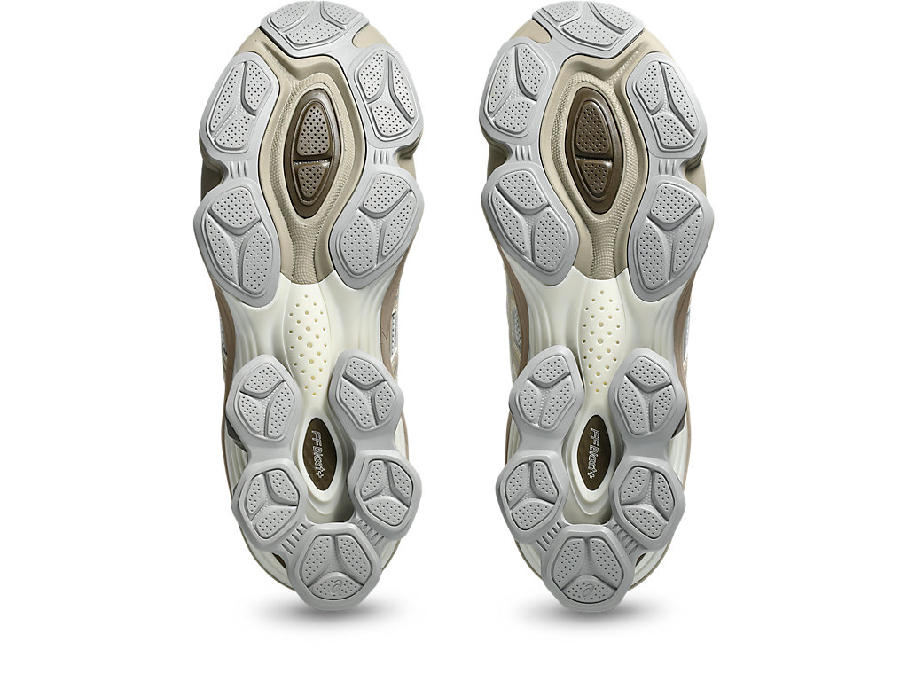 Sizing 아식스 젤 키네틱 플루언트 러닝화 화이트/마지판 1203A591-102