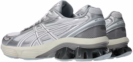 Shop ASICS GEL-KINETIC FLUENT 跑鞋 白色/白色 1203A591-101