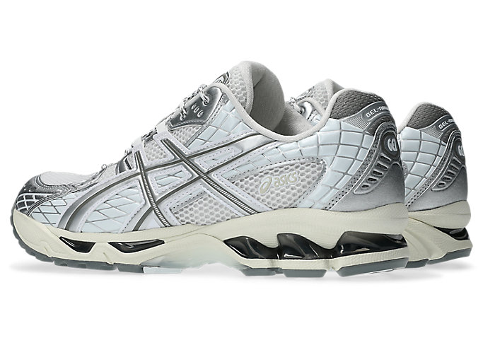 Lookbook アシックス GEL-NIMBUS 10.1 ランニングシューズ ホワイト/エアリーブルー 1203A761-102