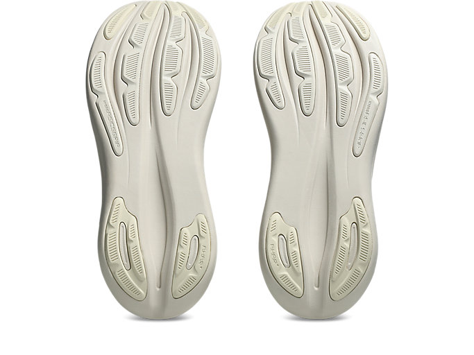 Sizing ASICS GEL-NIMBUS 28 Extra Wide Hardloopschoenen Soft Oat/Cream 1011C145-251