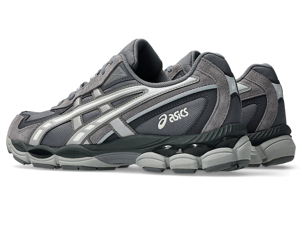 Lookbook ASICS GEL-NYC 2055 Kasut Lari Carbon/Cement Grey. 1203A755-021